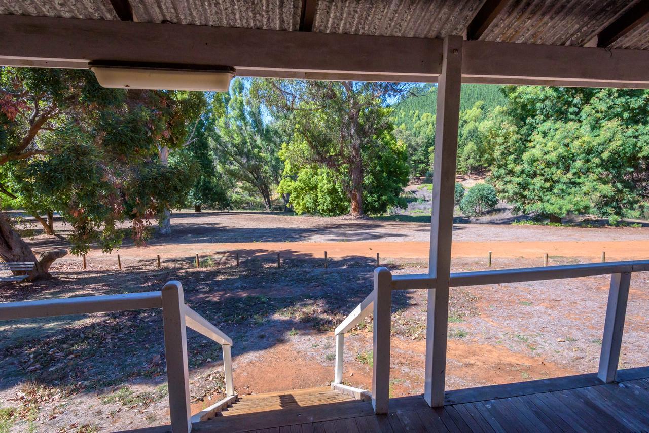 Lewana Cottages Balingup Exterior foto